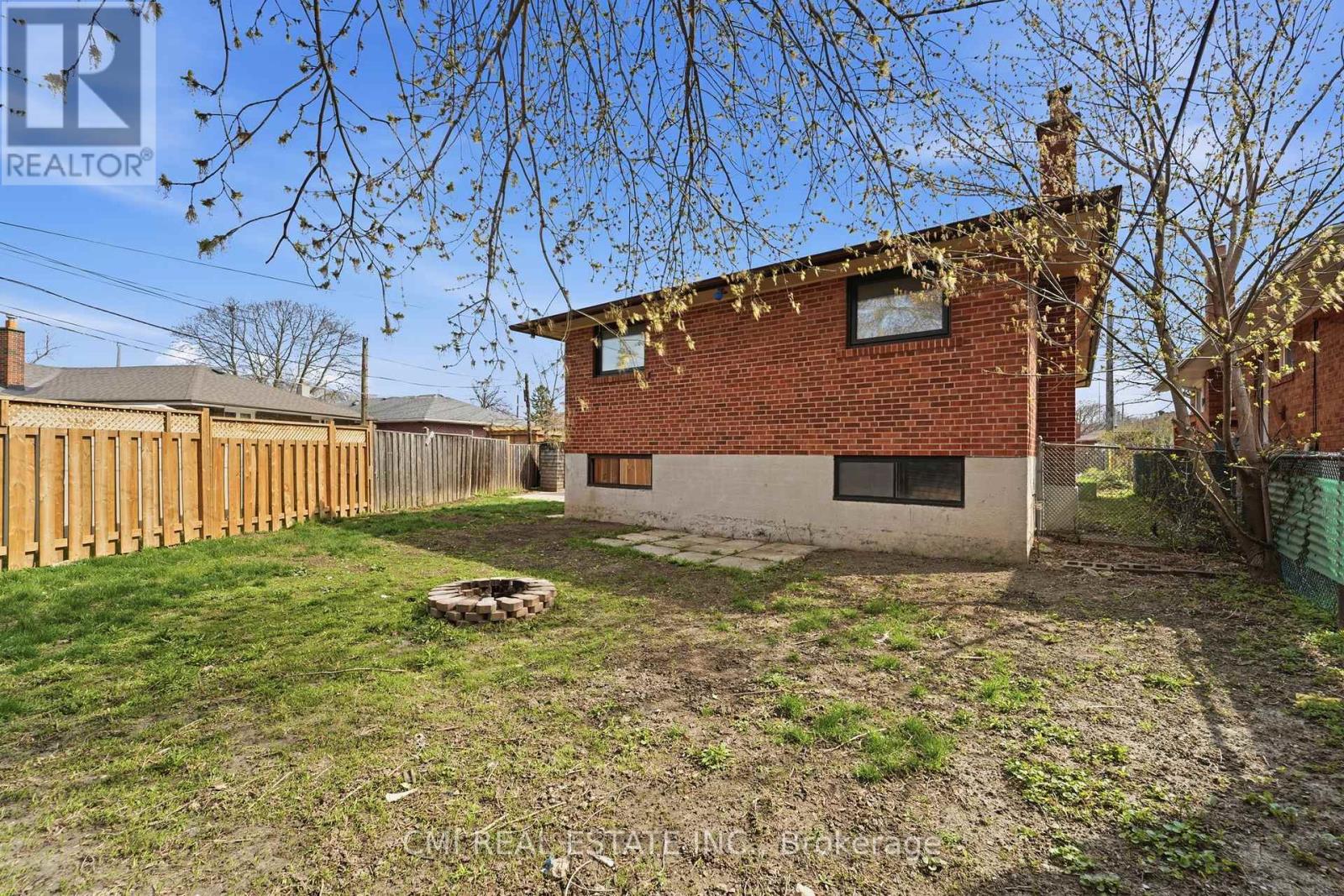 39 EARLTON ROAD - 40