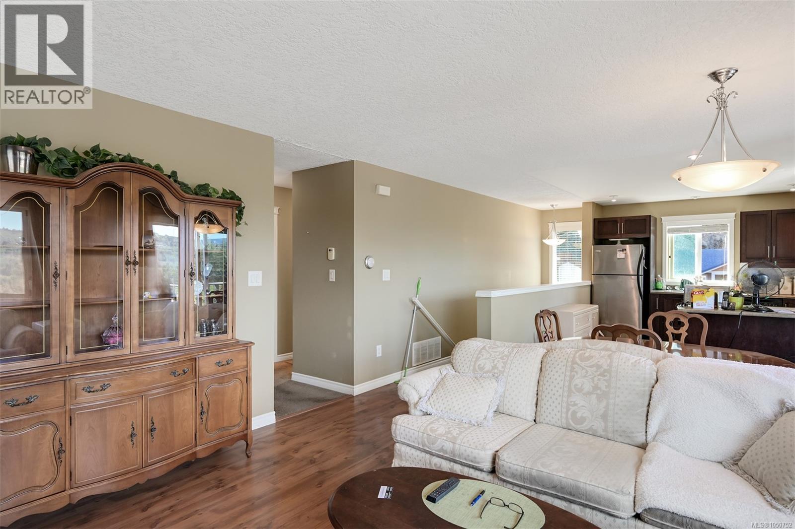 1069 Fitzgerald Rd - 10