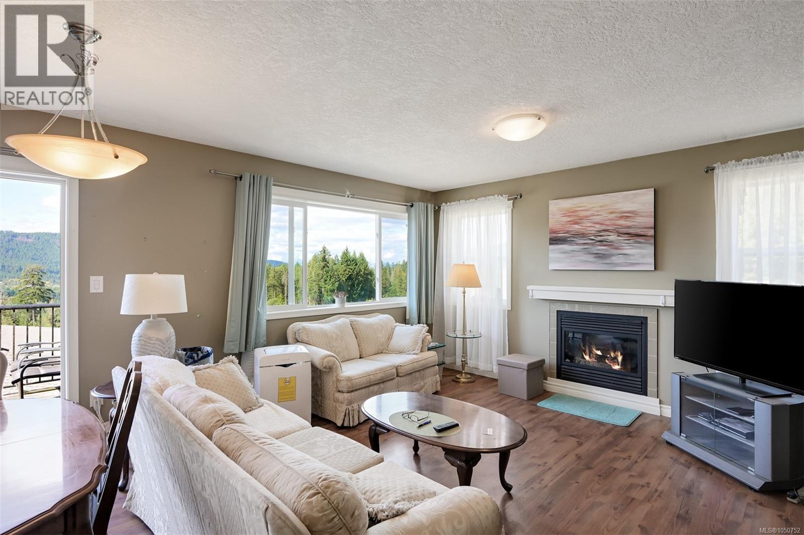 1069 Fitzgerald Rd - 4