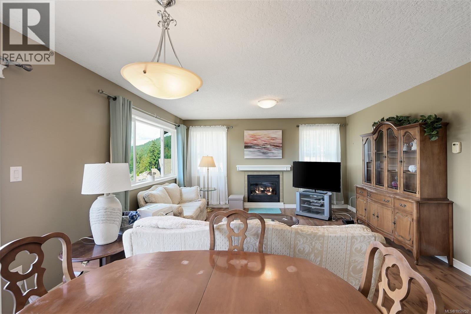 1069 Fitzgerald Rd - 8