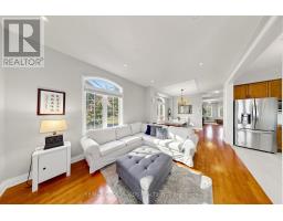 Living room - 37 Queen's Plate Drive, Markham, ON L6C2A9 Photo 11