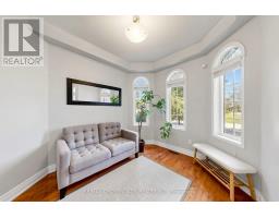 Family room - 37 Queen's Plate Drive, Markham, ON L6C2A9 Photo 6