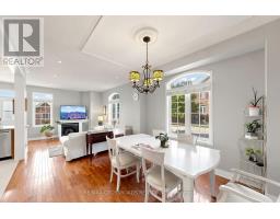 Kitchen - 37 Queen's Plate Drive, Markham, ON L6C2A9 Photo 7