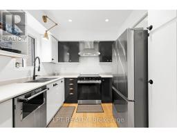 416 Flanagan Court, Newmarket, ON L3X2E9 Photo 20