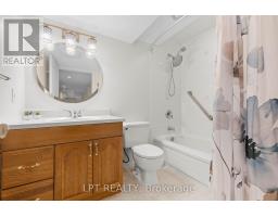 416 Flanagan Court, Newmarket, ON L3X2E9 Photo 40