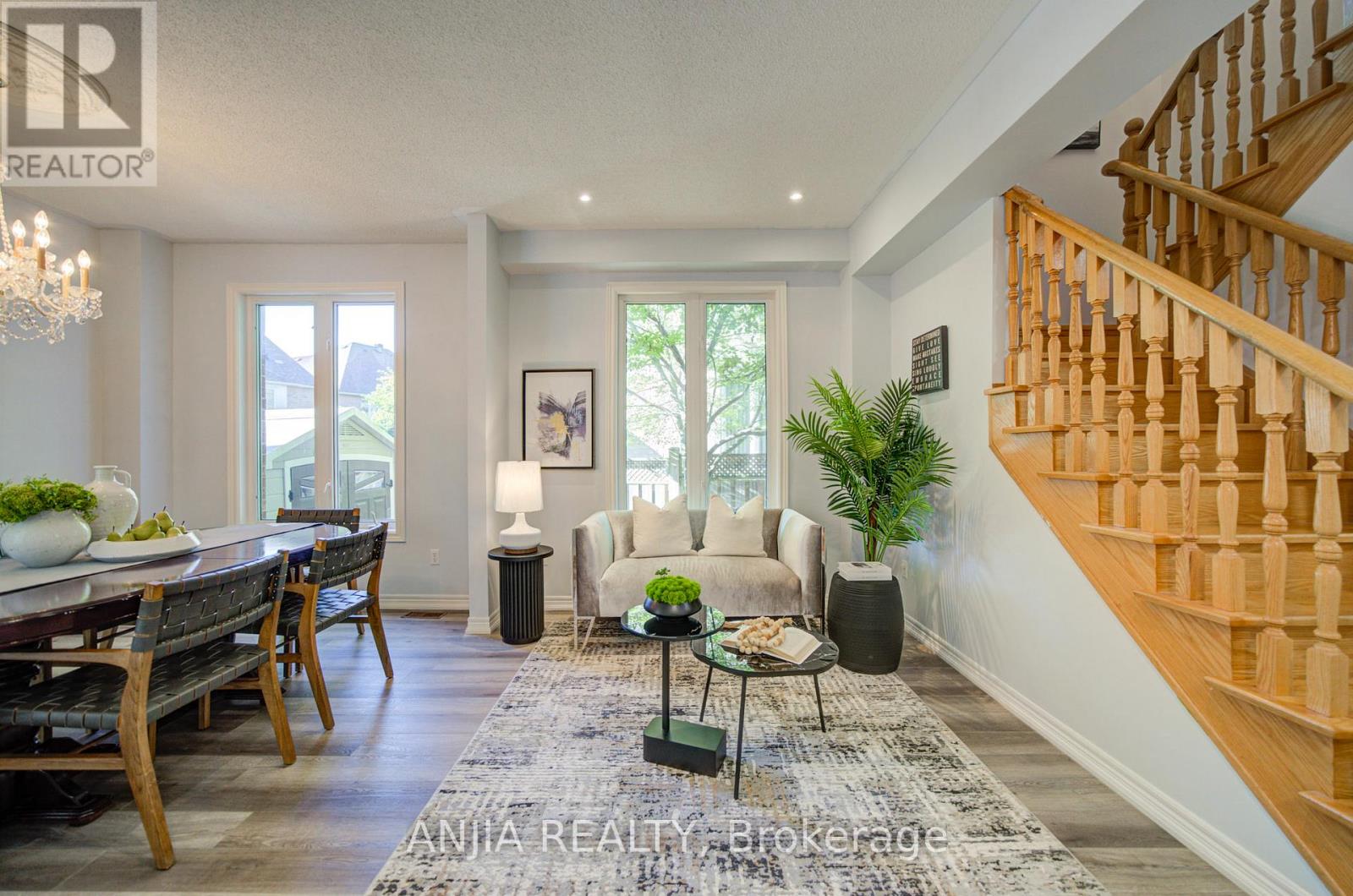 16 FOREST MANOR PLACE, Markham photo 4