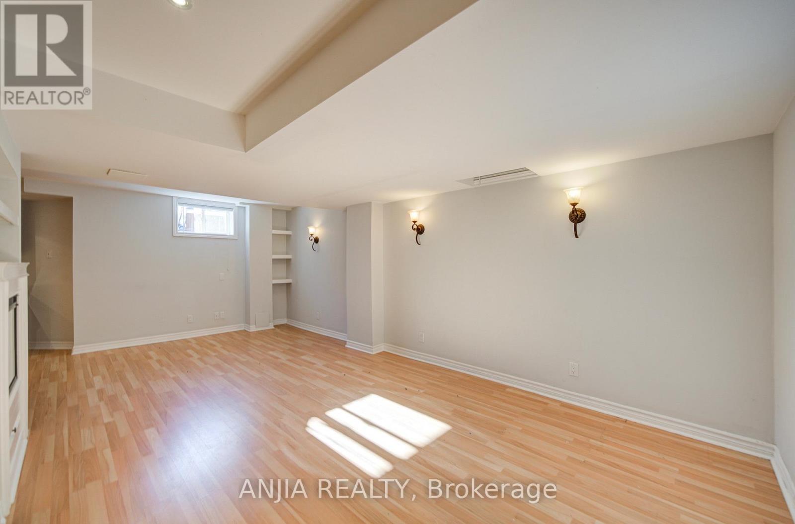 16 FOREST MANOR PLACE - Image 44