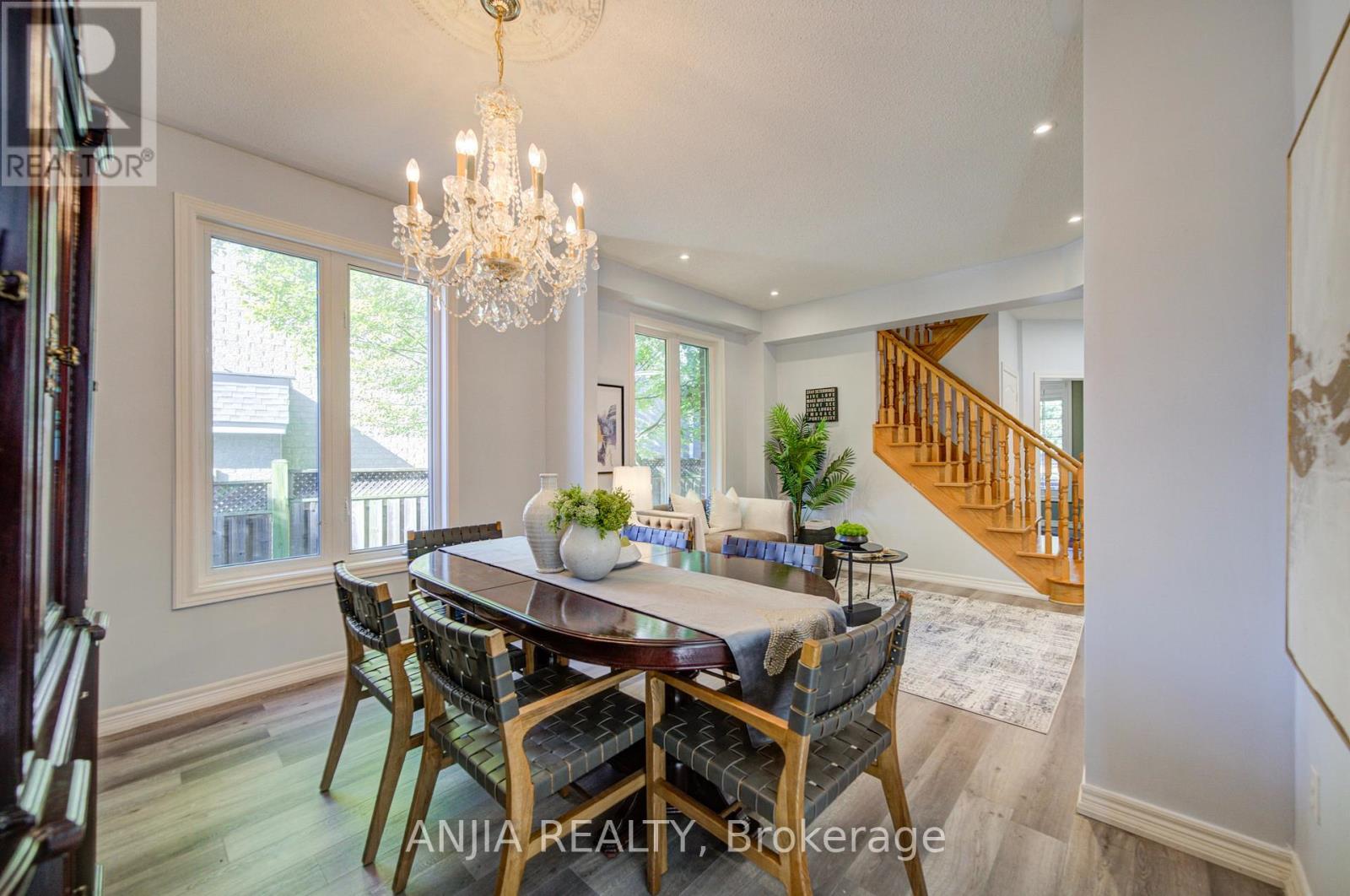 16 FOREST MANOR PLACE, Markham photo 8