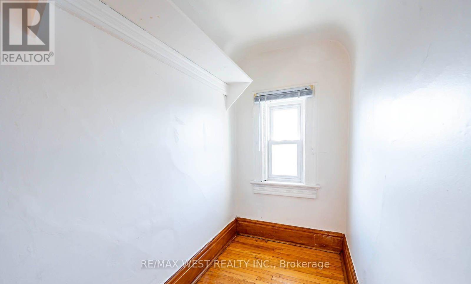 217 GLADSTONE AVENUE - Image 29