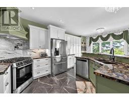 35 Wendat Trail, Springwater, ON L9X0V4 Photo 21