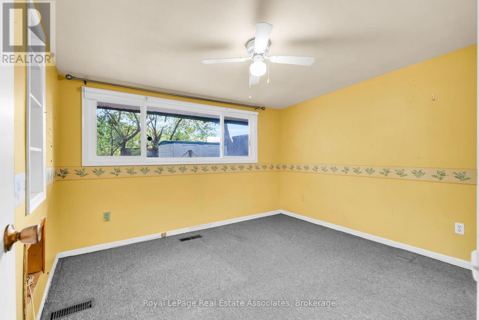 20 ADAMSON STREET N - 22
