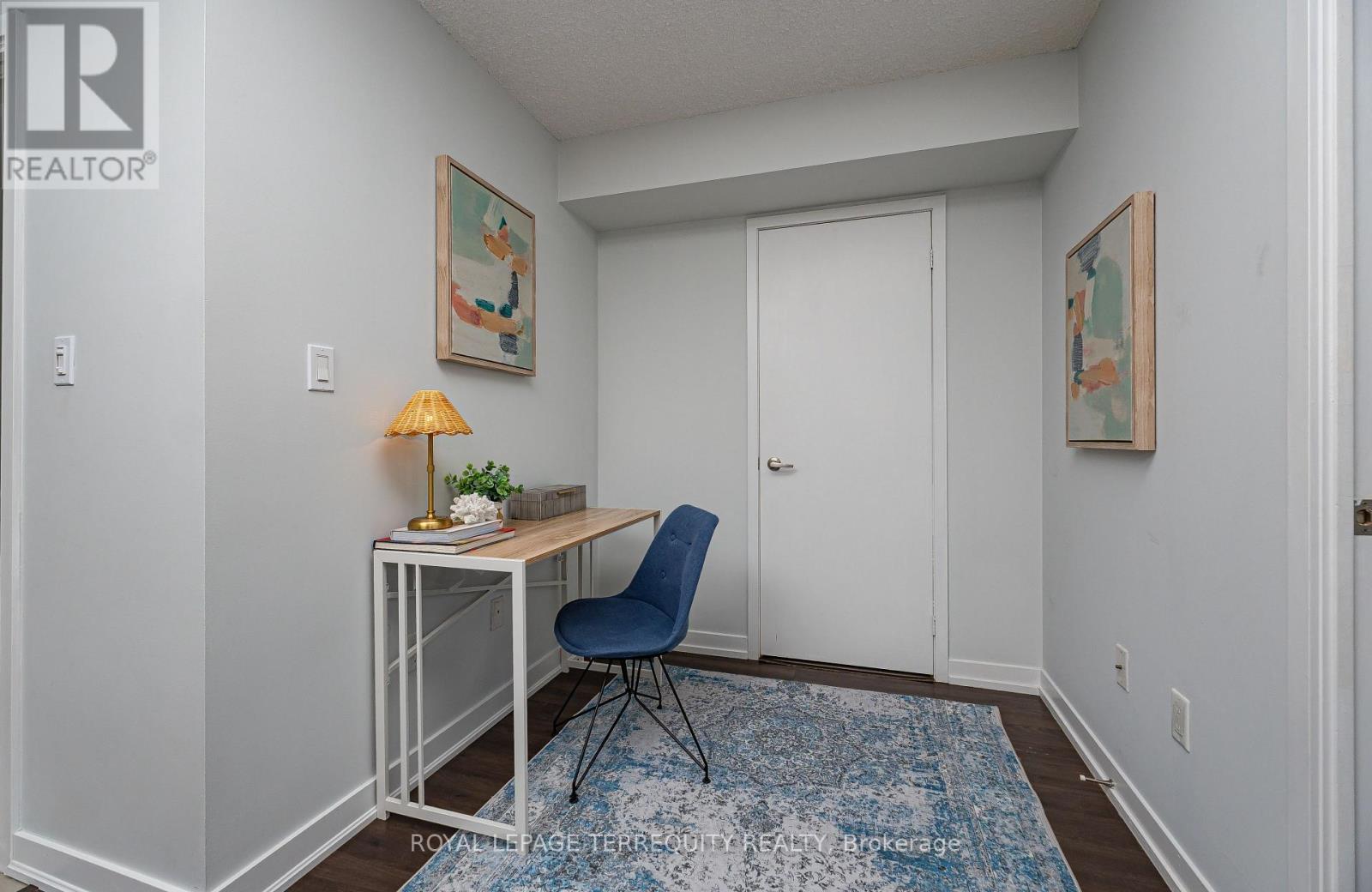 #320 816 LANSDOWNE AVENUE - 11