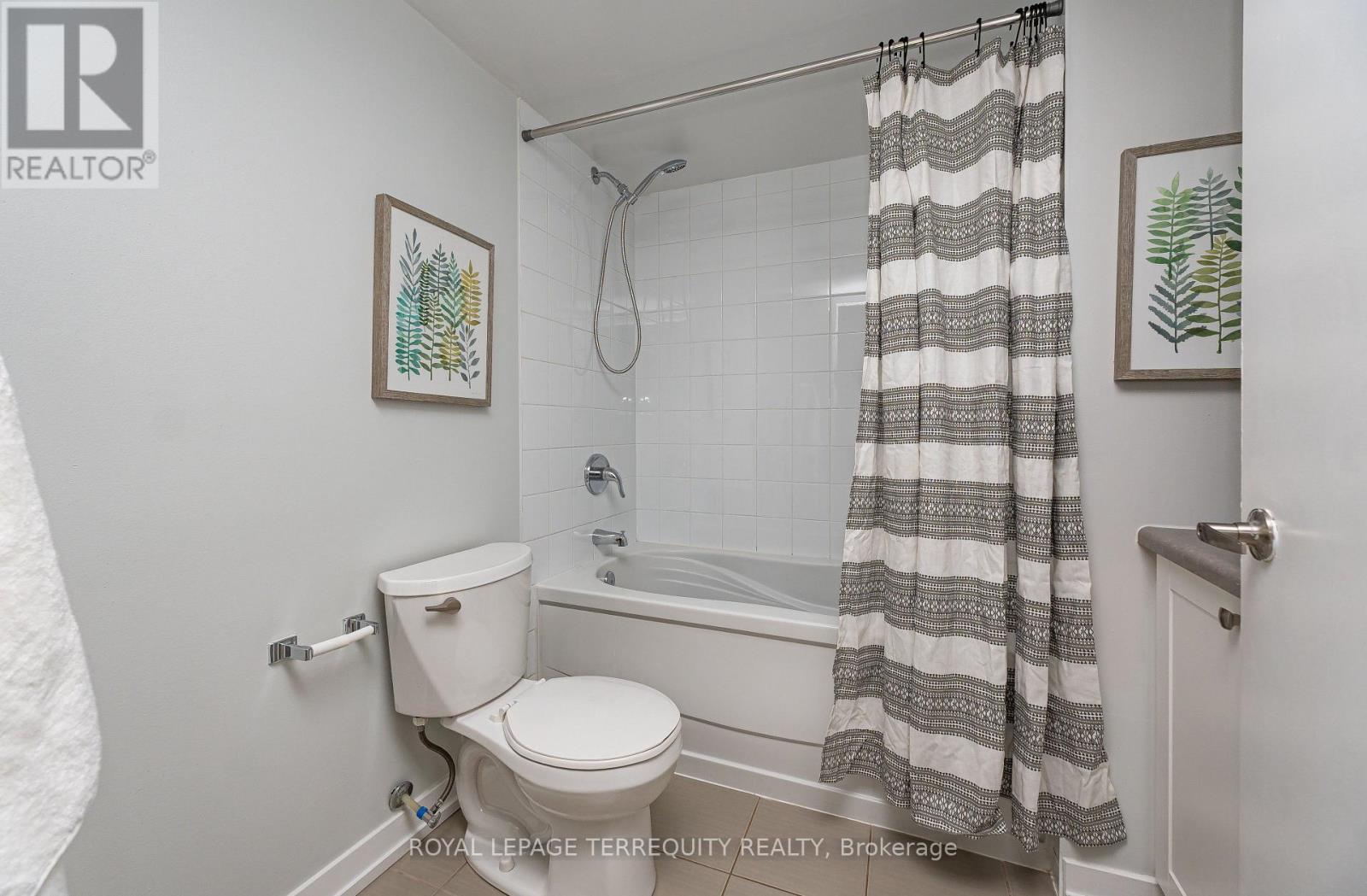 #320 816 LANSDOWNE AVENUE - 15
