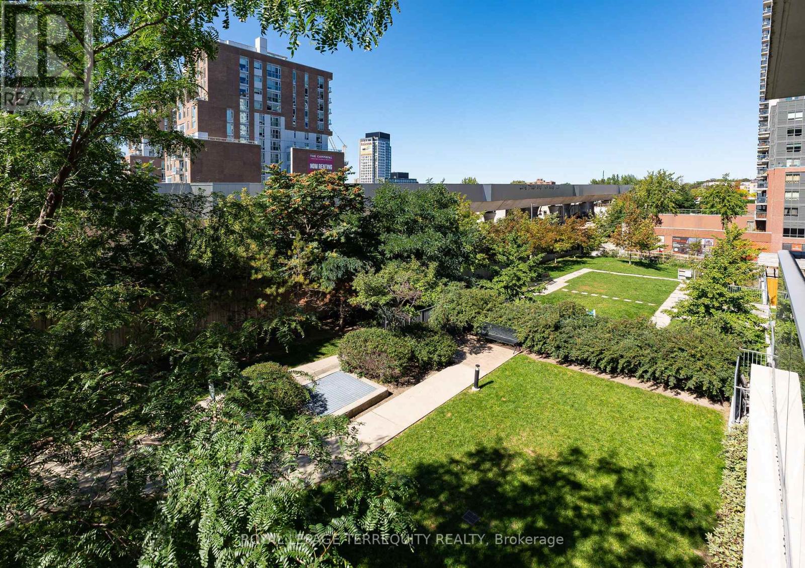 #320 816 LANSDOWNE AVENUE - 19