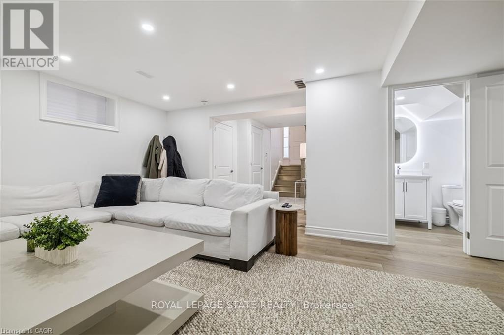 47 CIELO COURT - 34