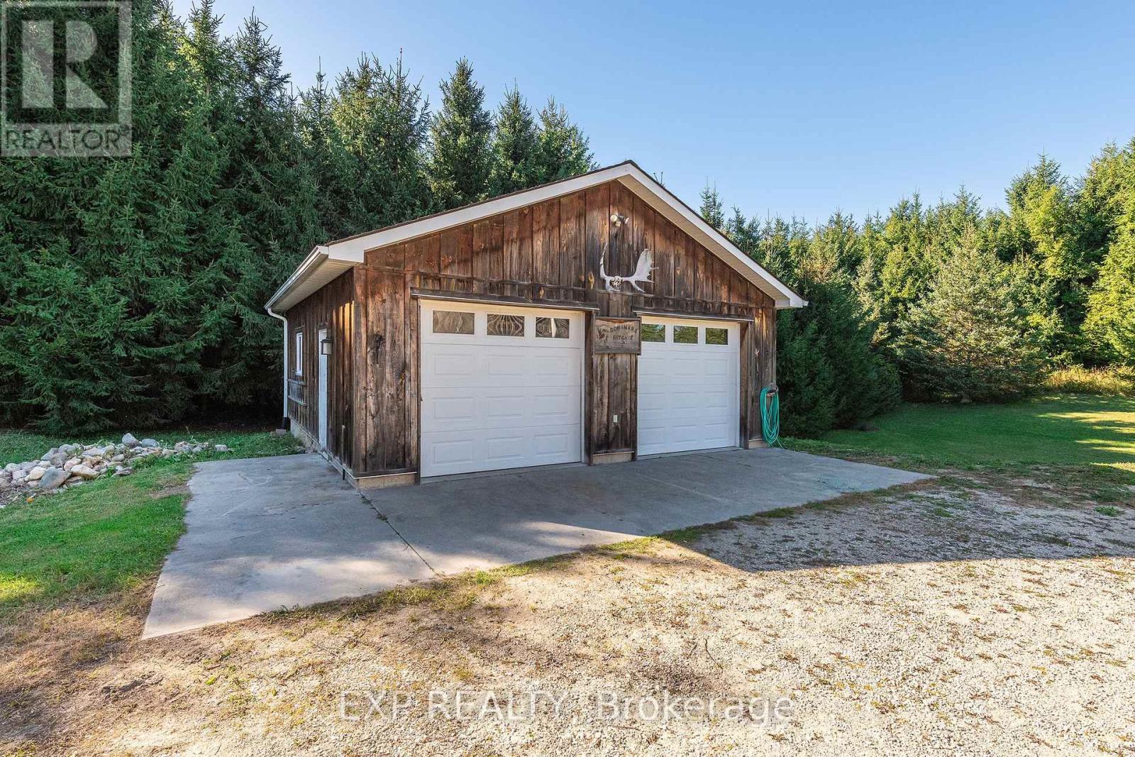 625421 15 SIDE ROAD - 27