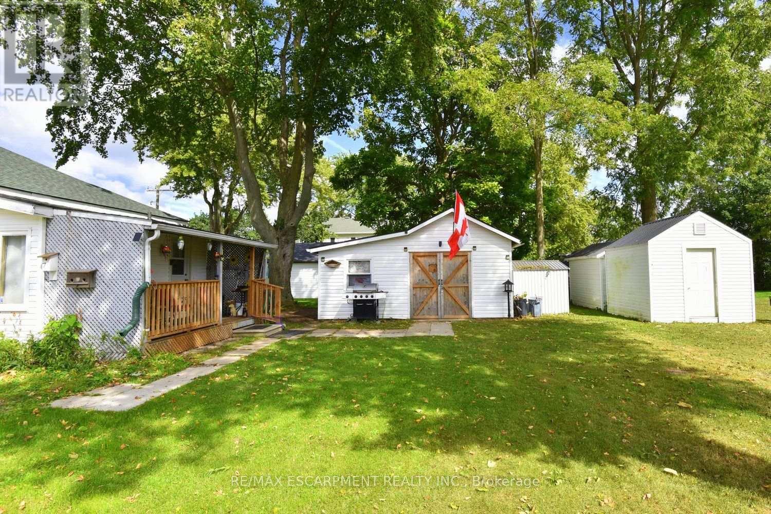 8 CHESTNUT STREET - 15