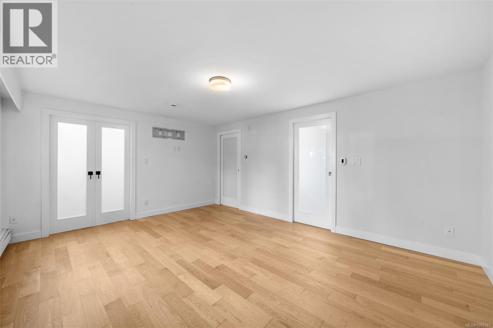 207 2930 Cook Street, Victoria