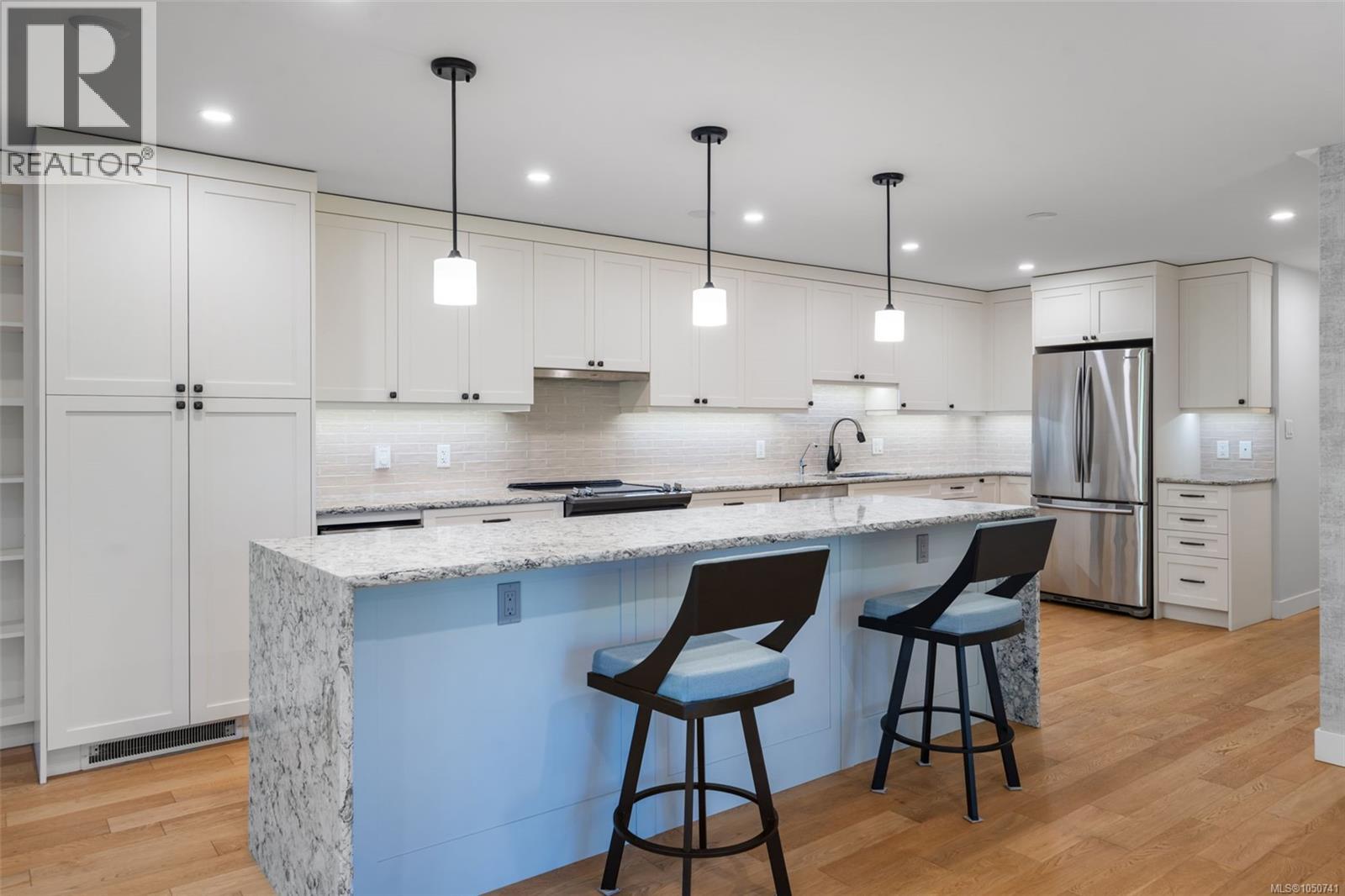 207 2930 Cook Street, Victoria