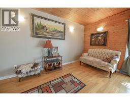 4981 Spruce Avenue, Canal Flats, BC V0B1B0 Photo 13