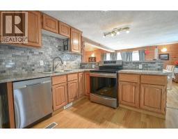 4981 Spruce Avenue, Canal Flats, BC V0B1B0 Photo 26