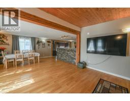 4981 Spruce Avenue, Canal Flats, BC V0B1B0 Photo 12