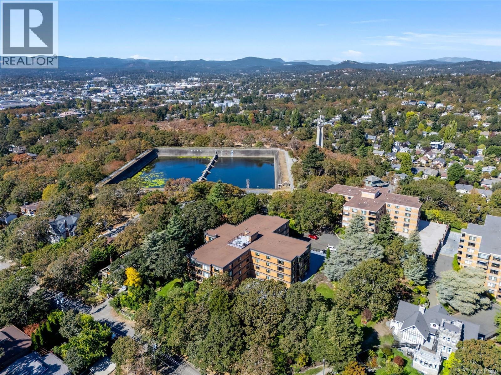 207 2930 Cook Street, Victoria