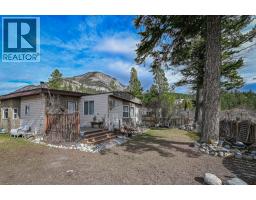 4981 Spruce Avenue, Canal Flats, BC V0B1B0 Photo 53