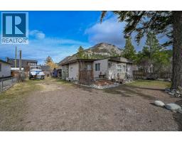 4981 Spruce Avenue, Canal Flats, BC V0B1B0 Photo 45