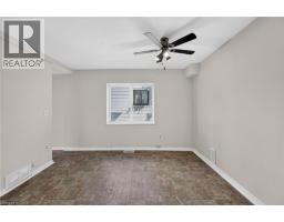 2pc Bathroom - 213-215 Maple Street, Dunnville, ON N1A2G3 Photo 13