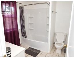 213-215 Maple Street, Dunnville, ON N1A2G3 Photo 39