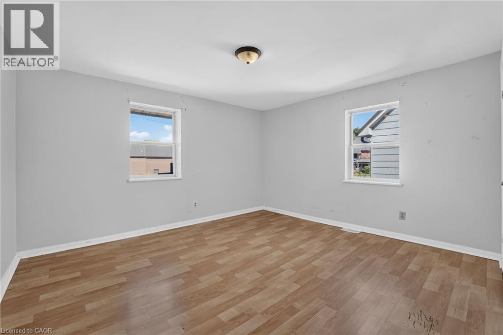 213-215 MAPLE Street, Dunnville — photo 21