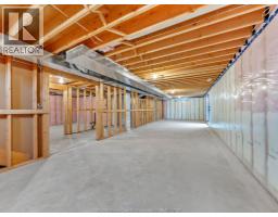 569 Holburn, Windsor, ON N8X0A3 Photo 49