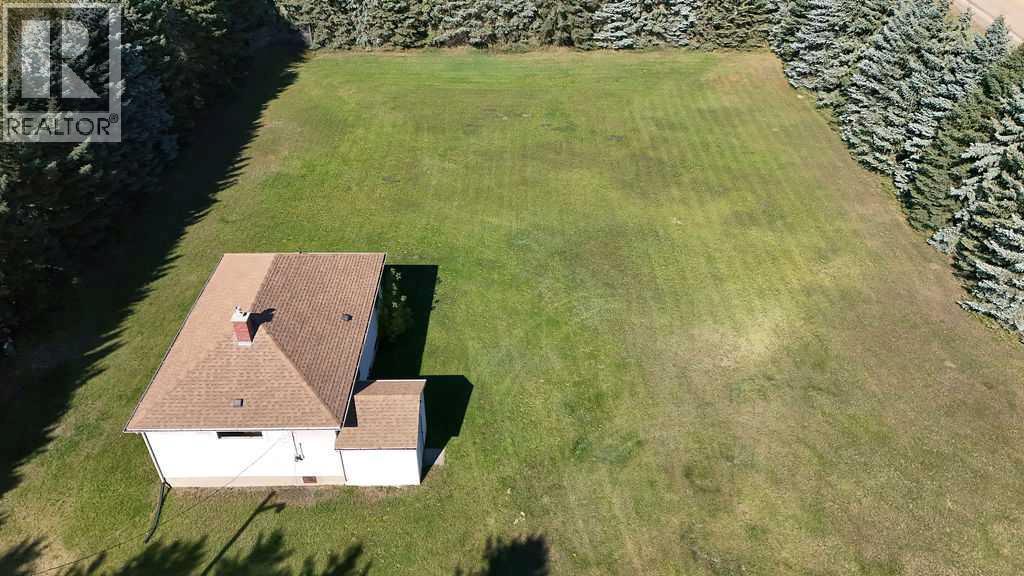Listing photo – 24302 Township Road 40-0, Rural Lacombe County