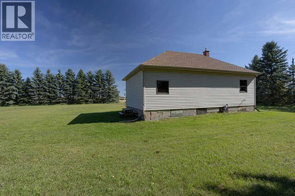 Listing photo – 24302 Township Road 40-0, Rural Lacombe County