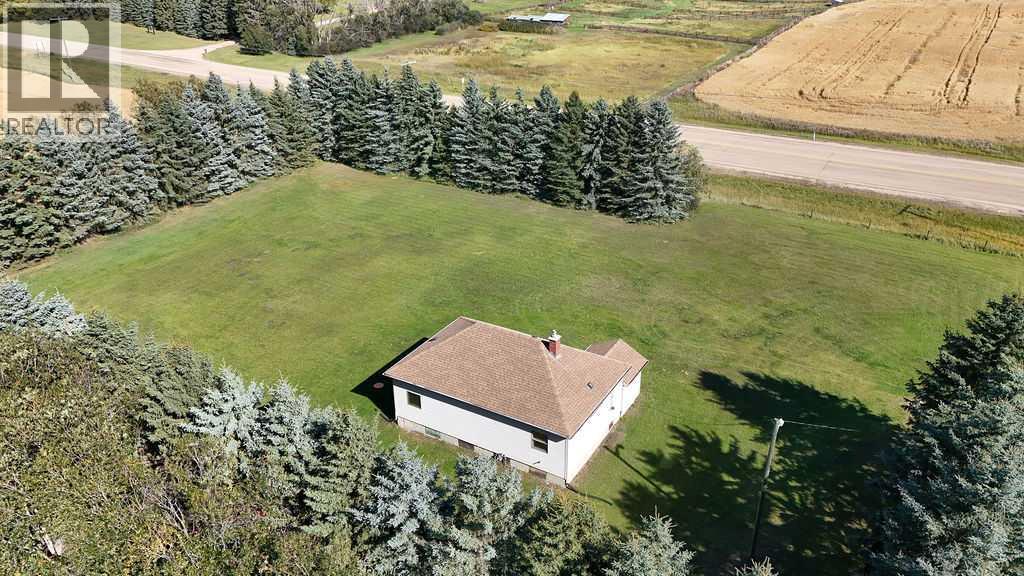 Listing photo – 24302 Township Road 40-0, Rural Lacombe County