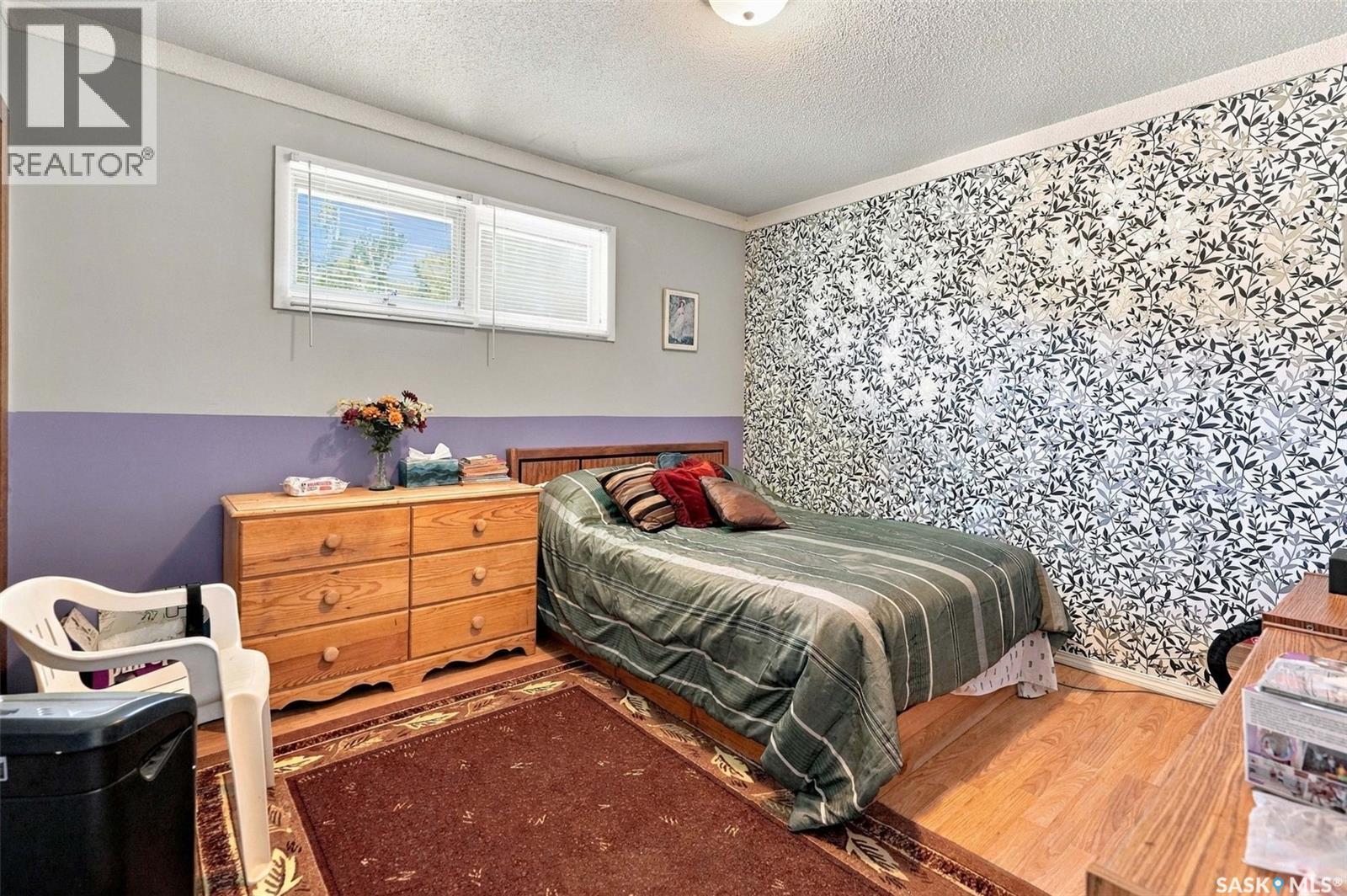 17 Hummingbird BAY, White City — photo 18