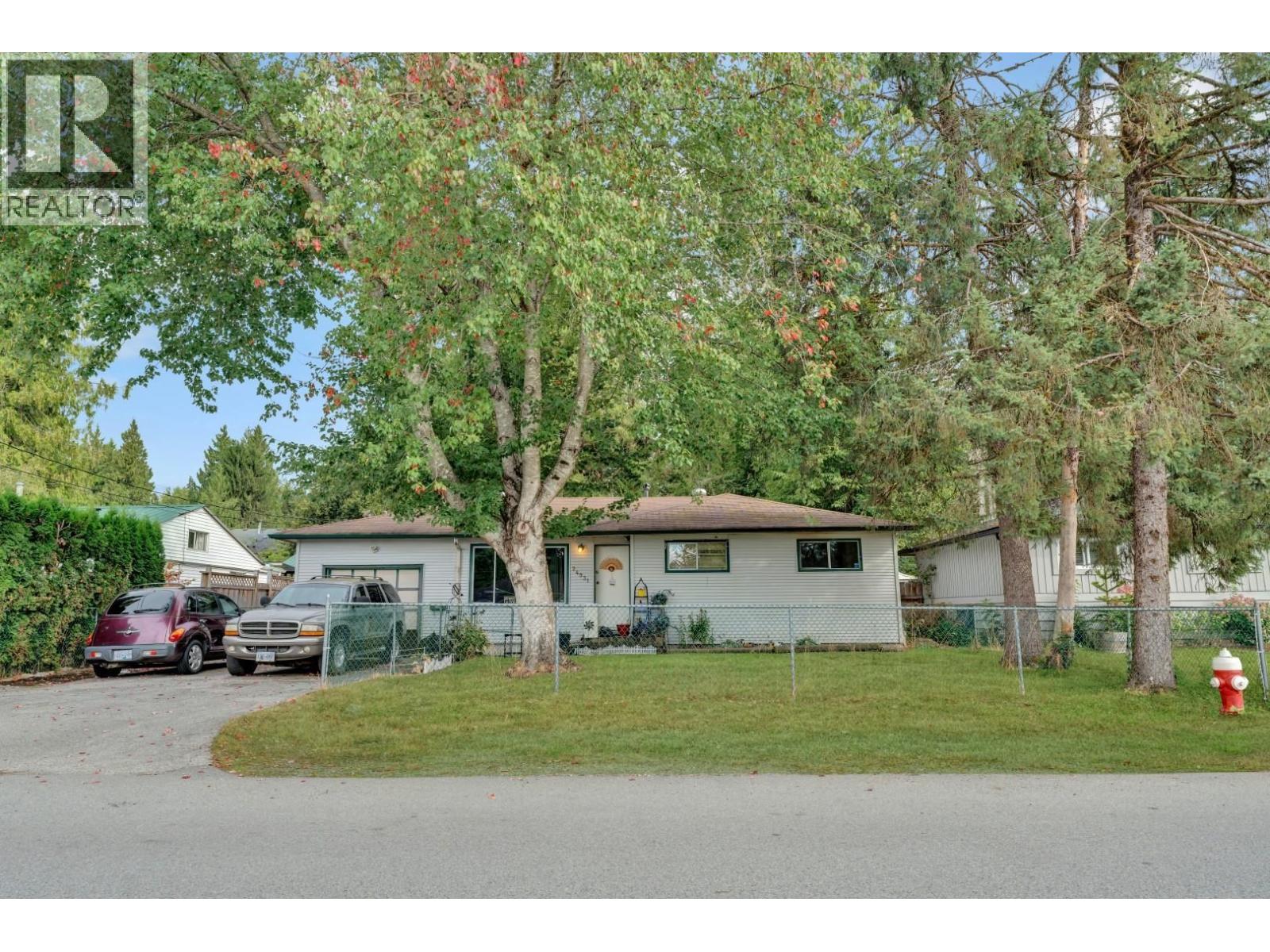 24931 121 Avenue, Maple Ridge, British Columbia, V4R2A6, Maple Ridge, British Columbia — photo 2 of 5