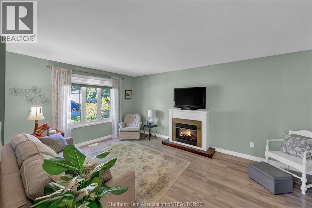 27 Marion AVENUE - 14