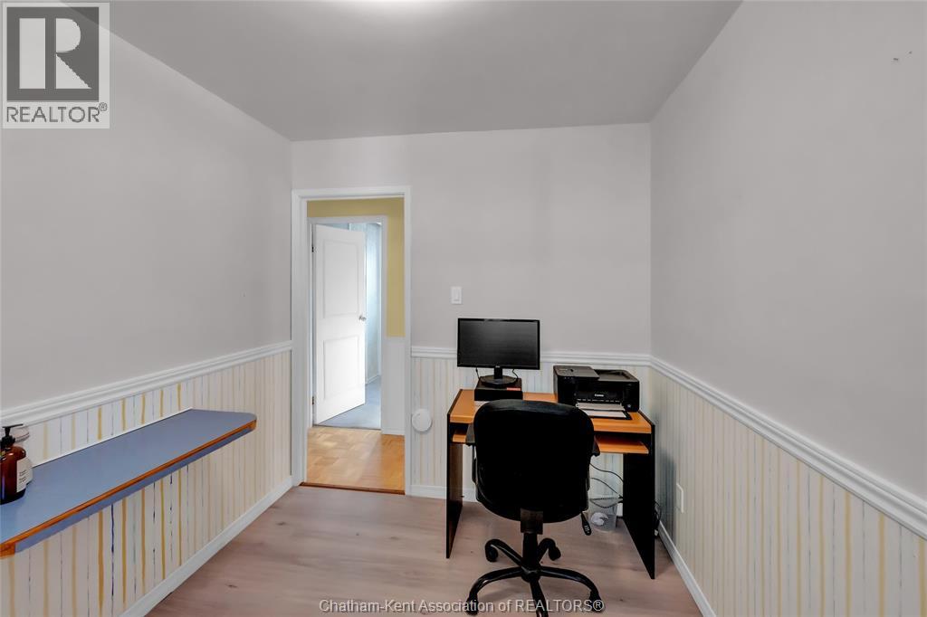 27 Marion AVENUE - Image 16