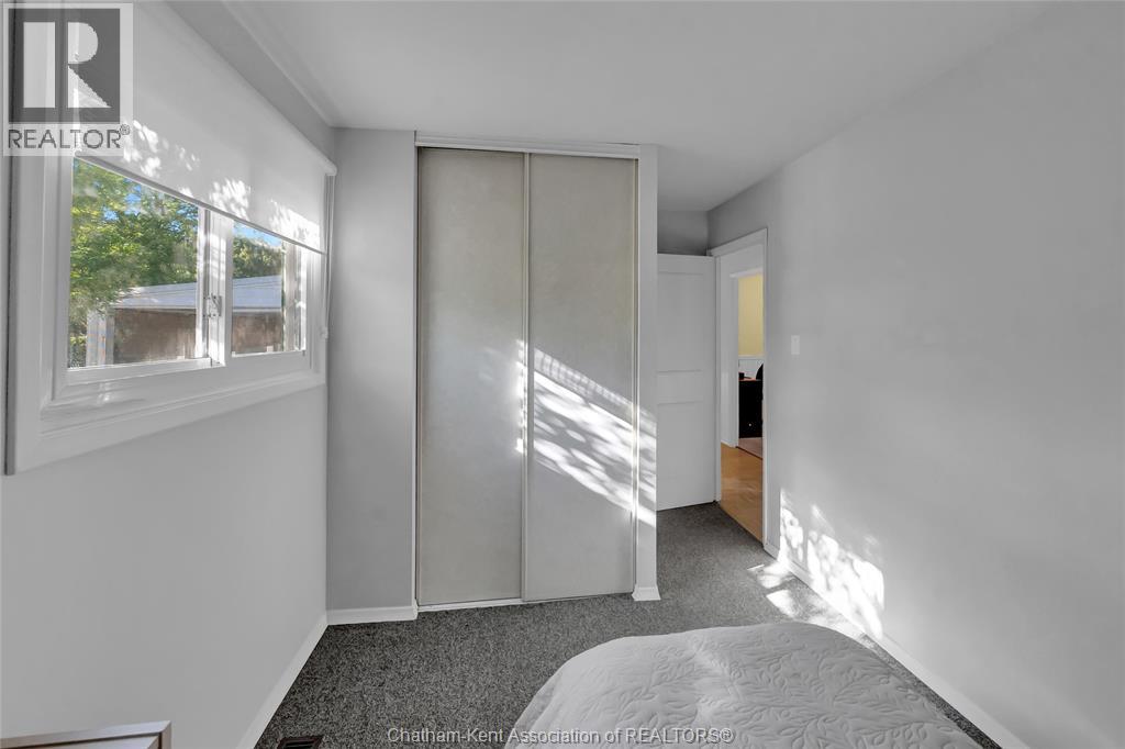 27 Marion AVENUE - 23