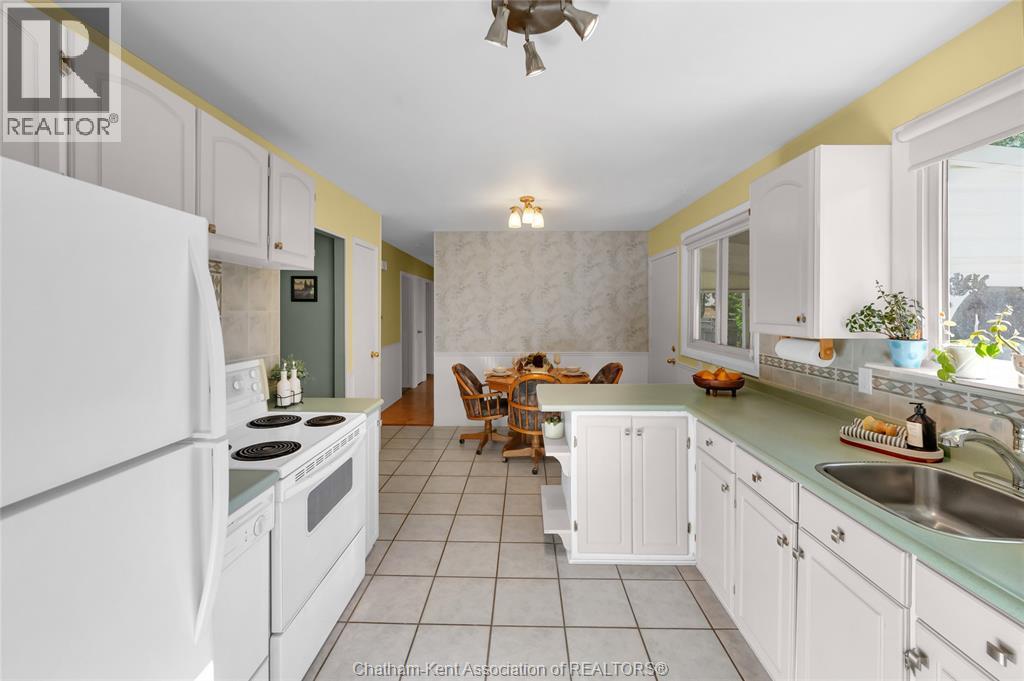 27 Marion AVENUE - 3