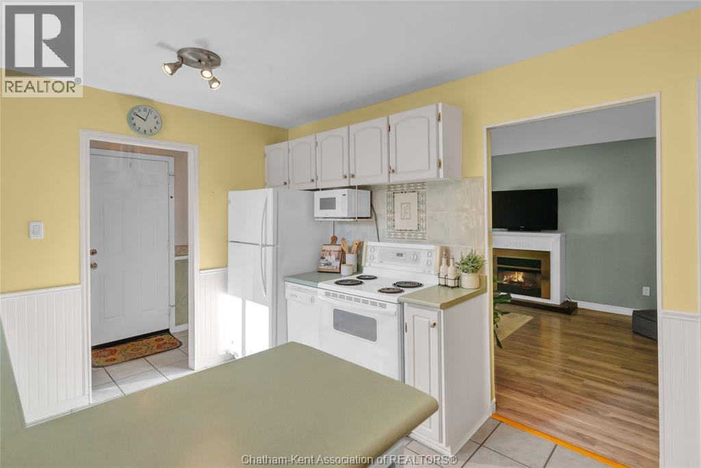 27 Marion AVENUE - 6