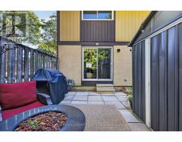 6156 Brookside Lane, Ottawa, ON K1C2K7 Photo 37