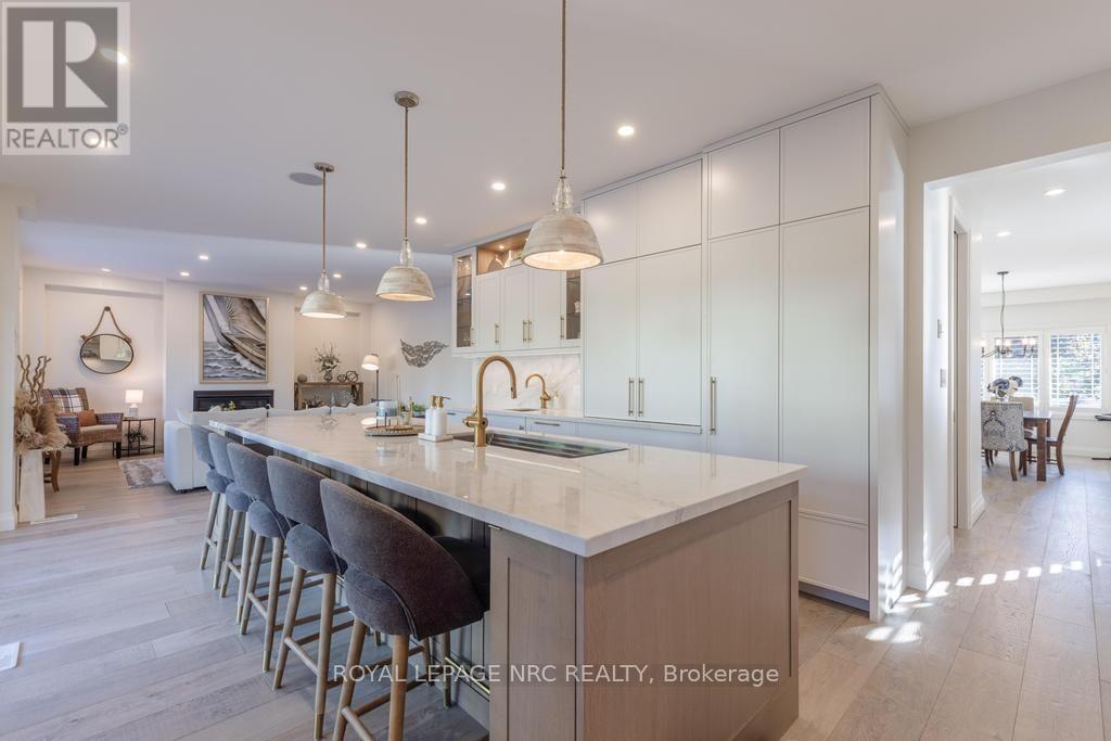 4050 BUSH CRESCENT - 15
