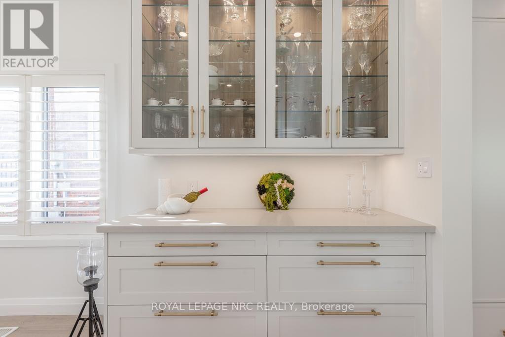 4050 BUSH CRESCENT - 18