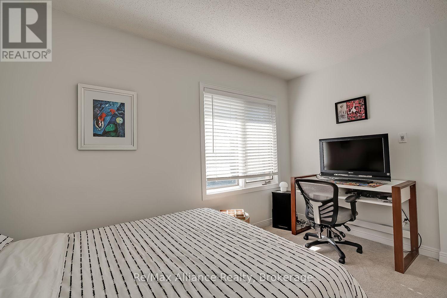 31 MEANDER CLOSE - Image 33