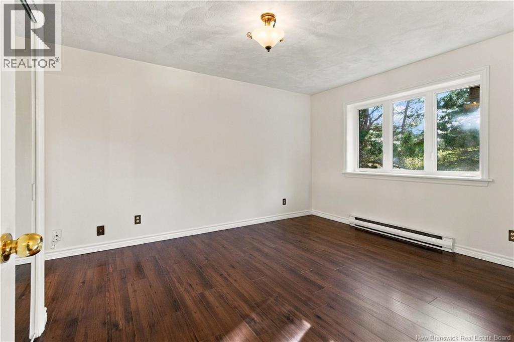 44 West Avenue - Image 35