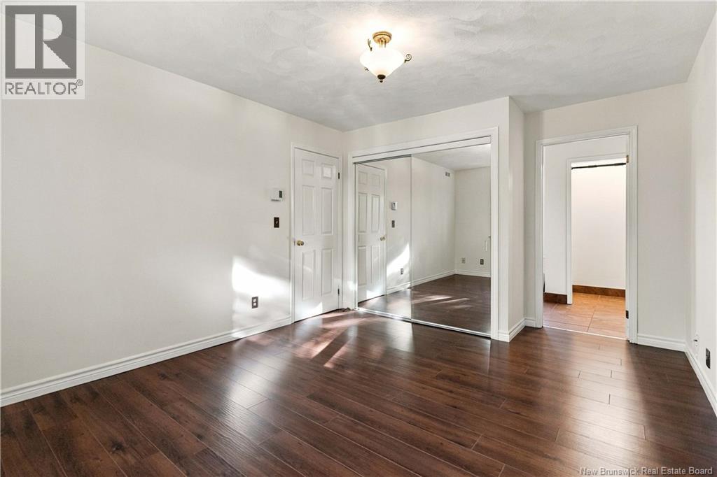 44 West Avenue - Image 36