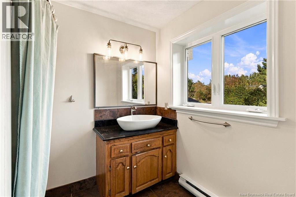 44 West Avenue - Image 38